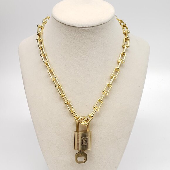 Louis Vuitton Jewelry - Authentic Louis Vuitton Gold Padlock with Unbranded Gold plated Chain